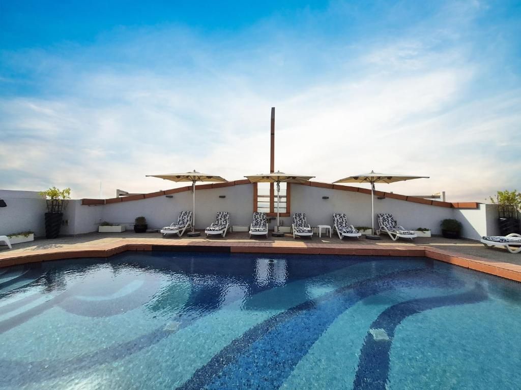 Signature Hotel Al Barsha фото 51