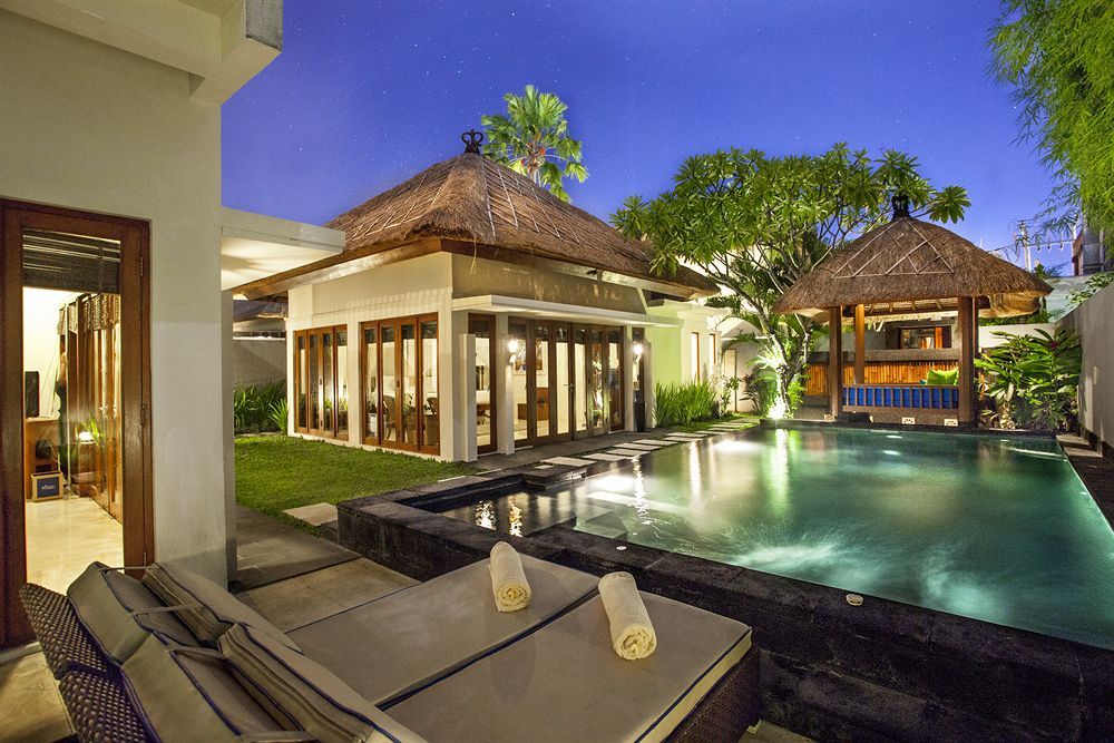 Bali Baliku Beach Front Luxury Private Pool Villas фото 32
