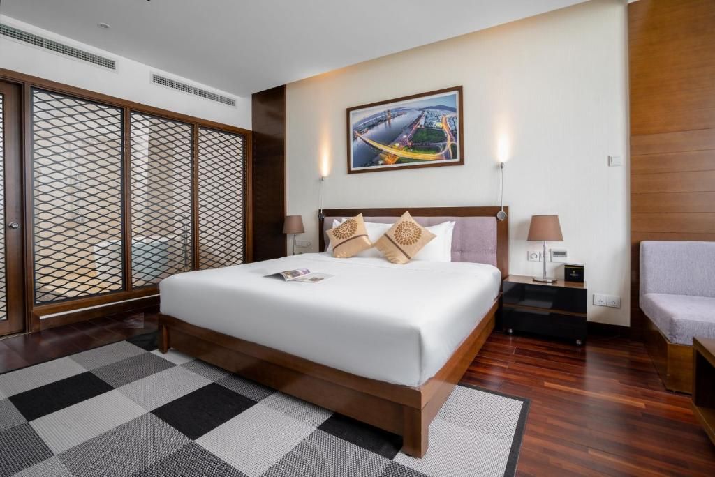 Grand Tourane Hotel фото 45