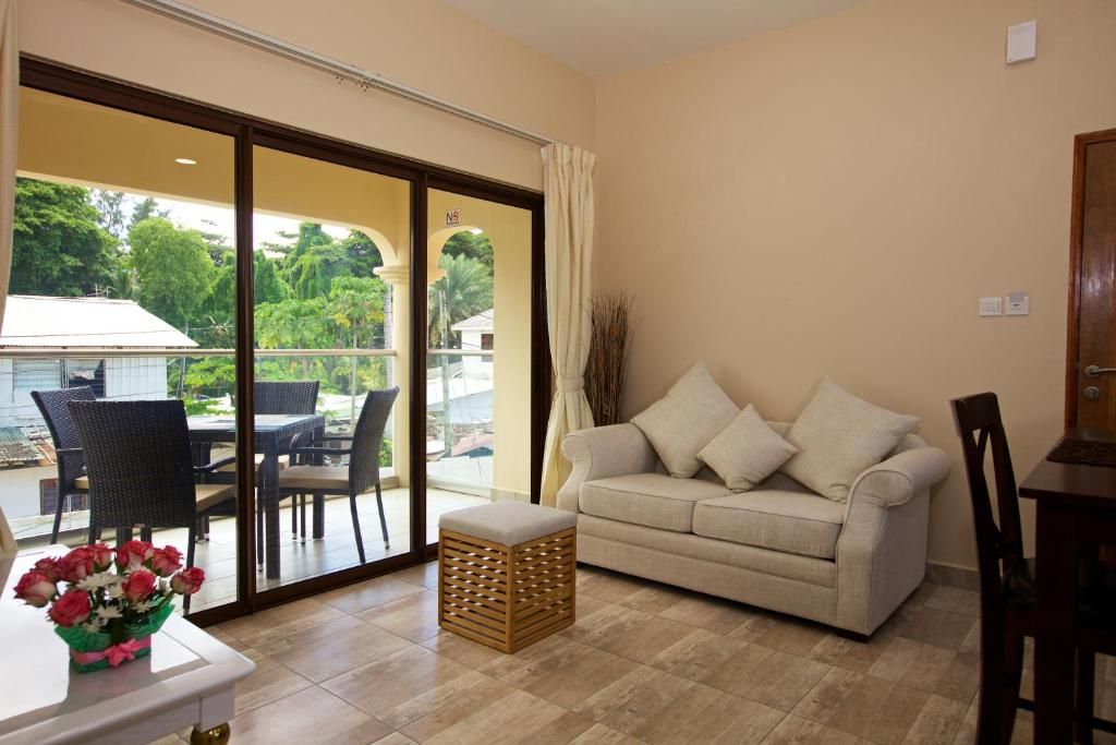 Stone Self Catering Apartment фото 28