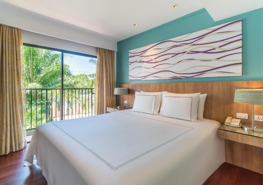 Radisson Resort & Suites Phuket фото 59