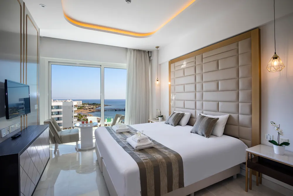 Constantinos The Great Beach Hotel фото 1