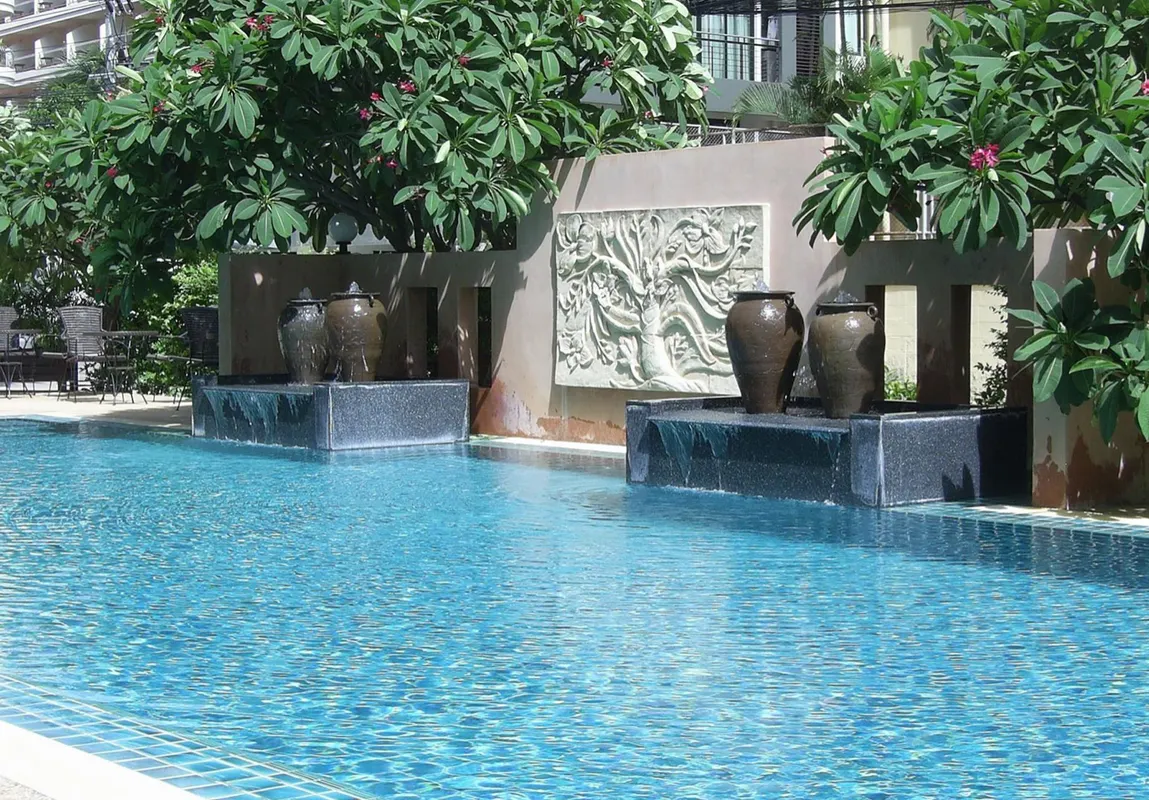 Crown Pattaya Beach Hotel фото 7