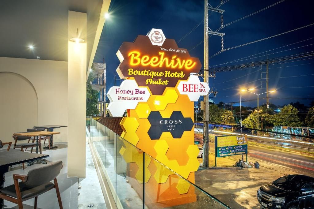 Beehive Boutique Hotel Phuket фото 27