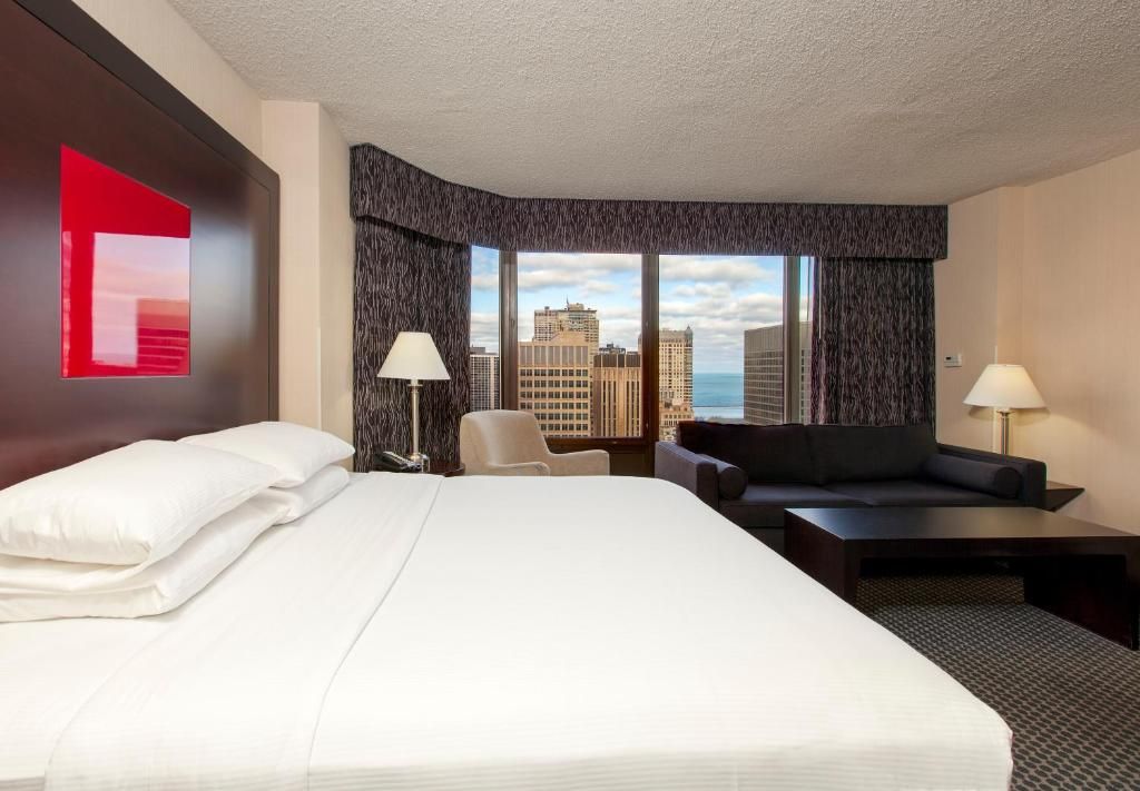 DoubleTree by Hilton Hotel Chicaco - Magnificent Mile фото 0