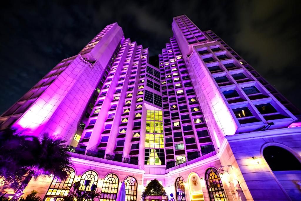 Hotel The Royal Plaza фото 87