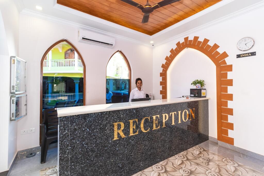 Larios Beach Holidays фото 3