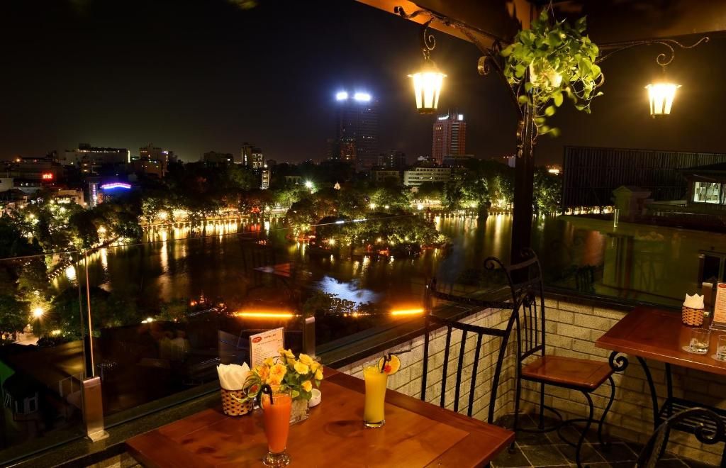 Centre Point Hanoi Hotel фото 19