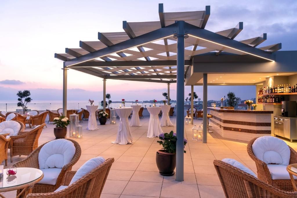 Constantinou Bros Athena Royal Beach Hotel фото 64