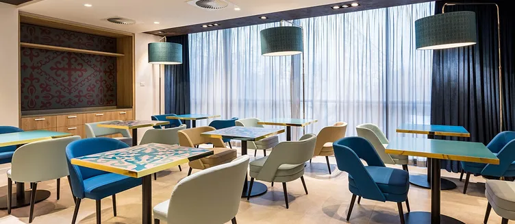 Фото отеля Mercure Almaty City Center