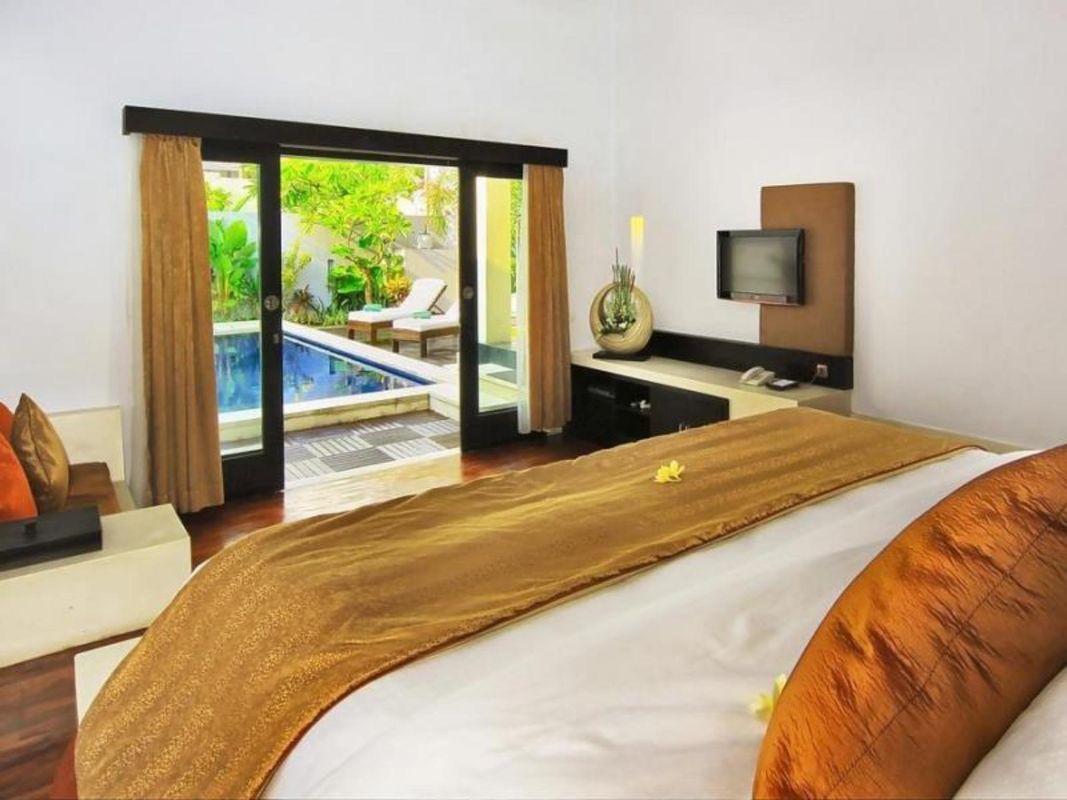 The Seminyak Suite Private Villa фото 1
