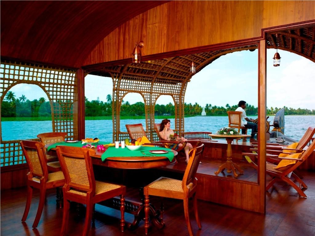 Kumarakom Lake Resort фото 53