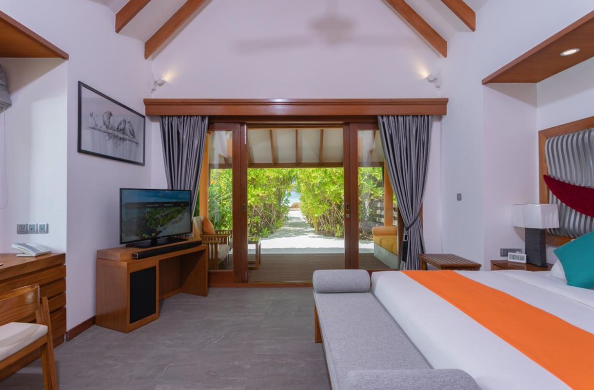 Dhigufaru Island Resort фото 3