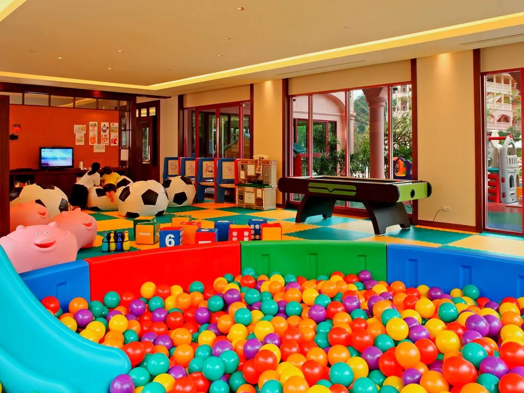 Centara Grand Beach Resort Phuket фото 21