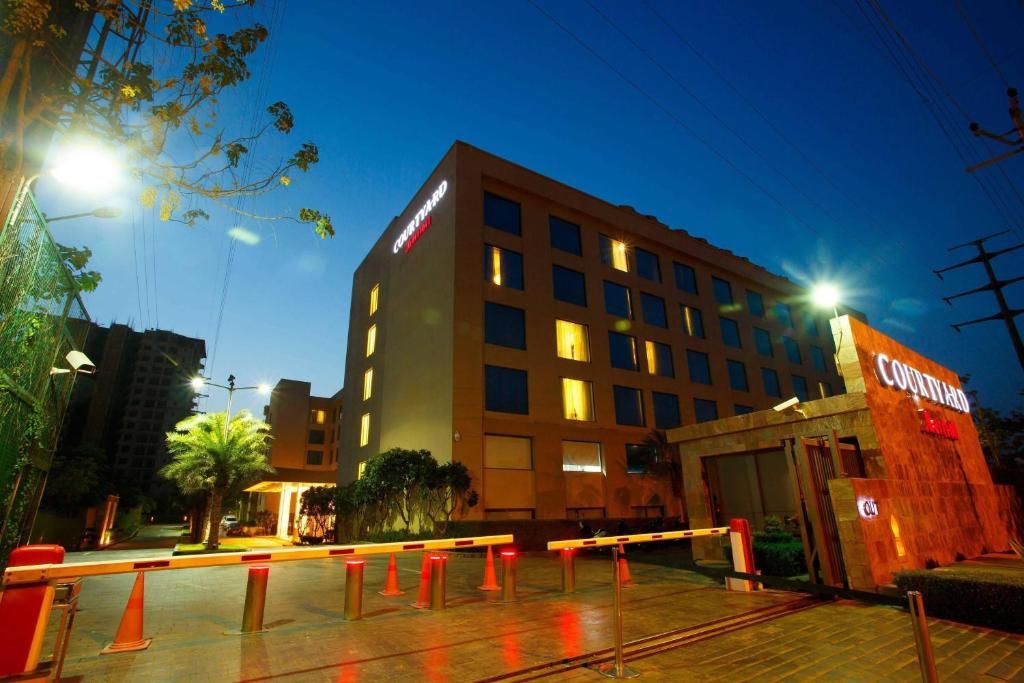 Courtyard by Marriott Agra фото 29