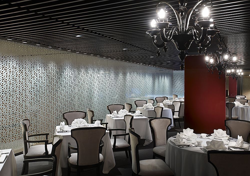 G Hotel Gurney фото 73