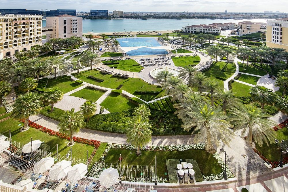The Ritz-Carlton Abu Dhabi, Grand Canal фото 36