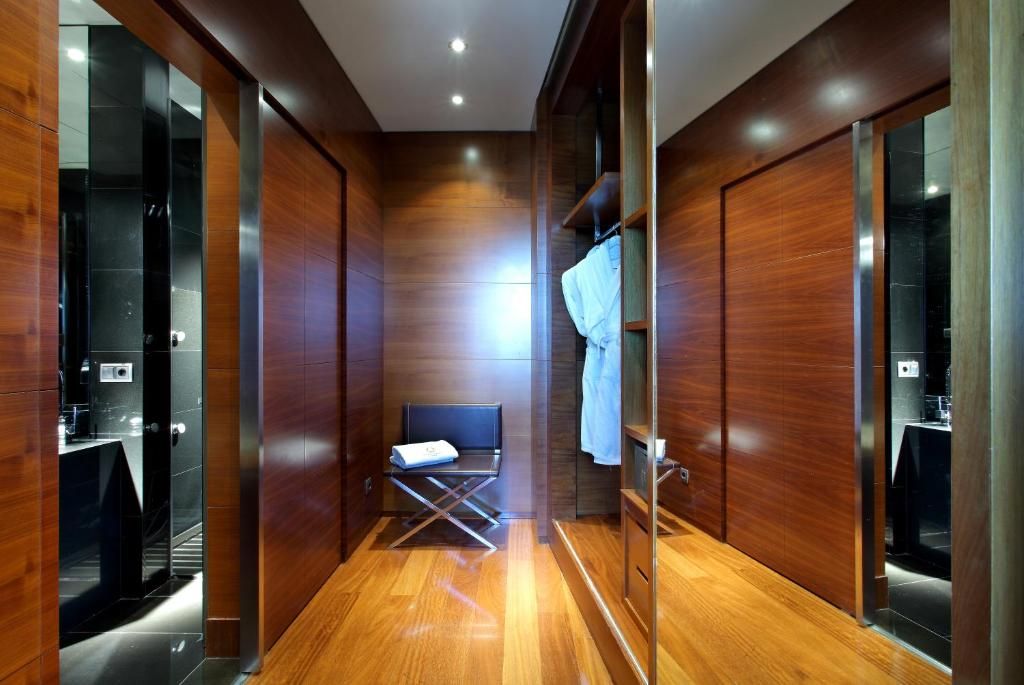 Eurostars Madrid Tower фото 48