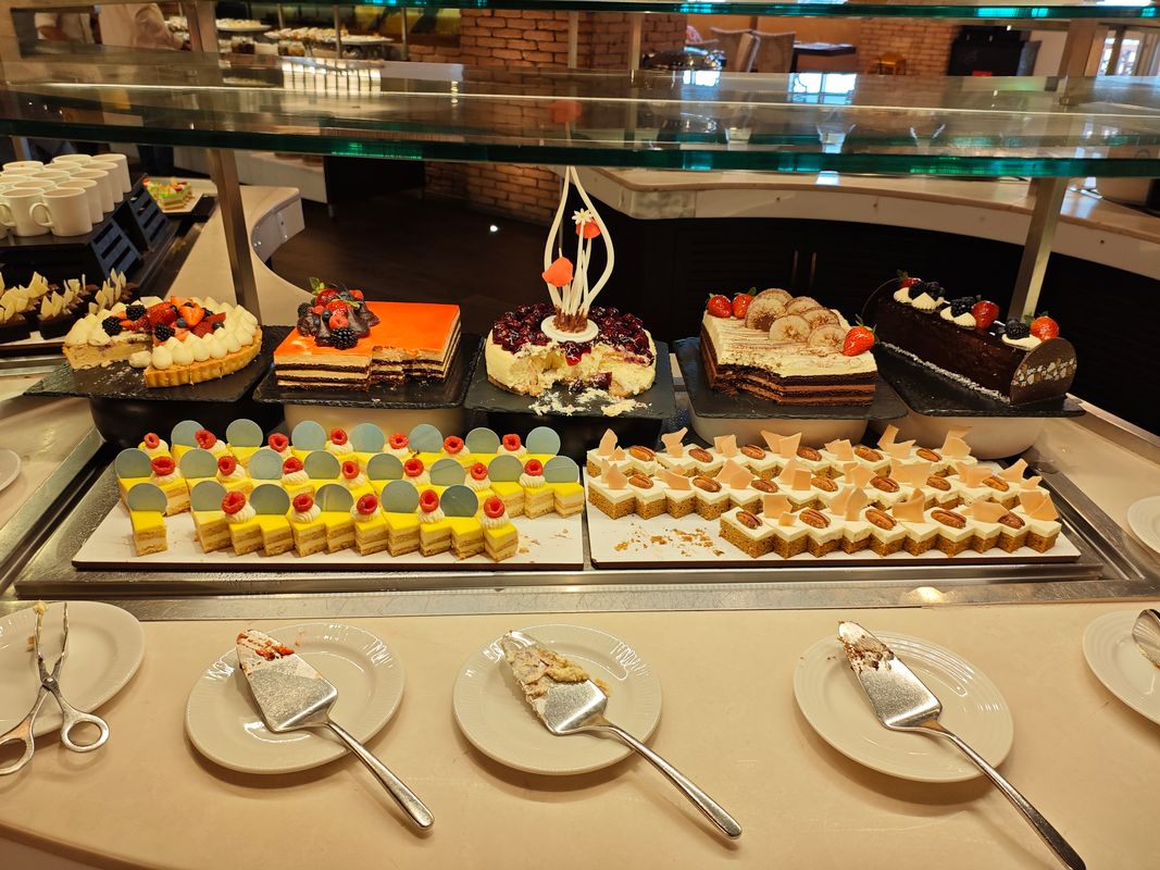 Sheraton Sharjah Beach Resort & Spa фото 96