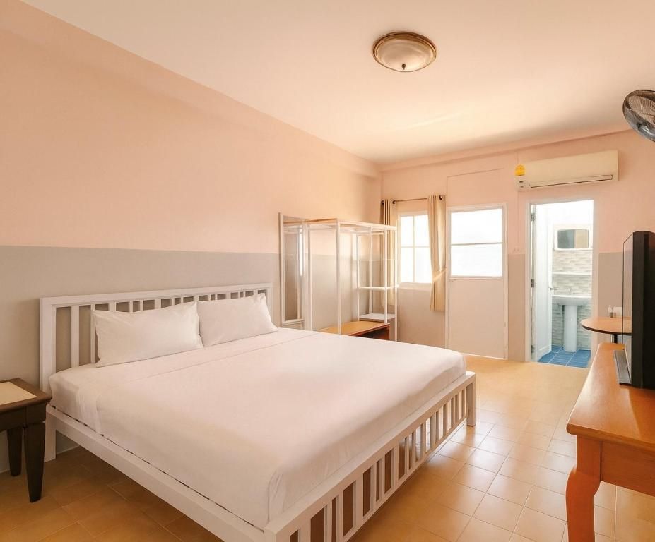 Ratana Hotel Chalong фото 3