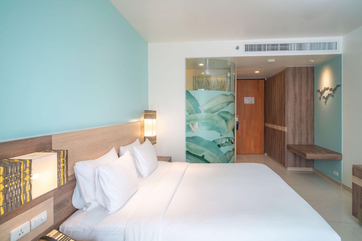 Holiday Inn Express Phuket Patong Beach Central фото 4