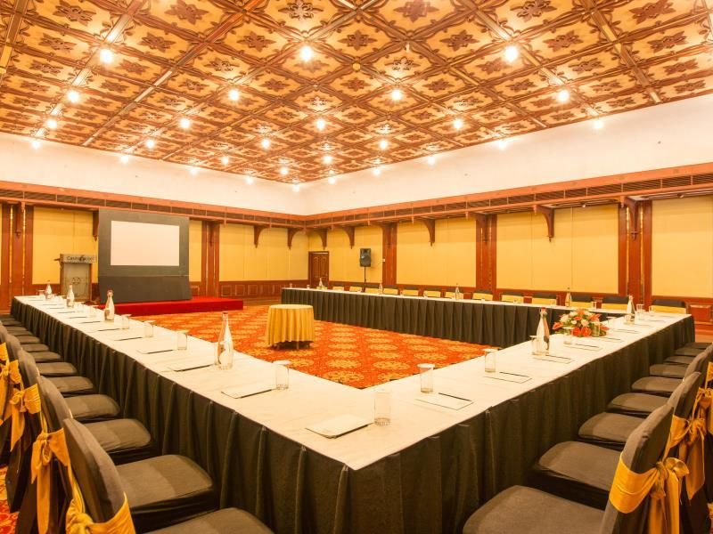 Casino Hotel - Cgh Earth, Cochin фото 14