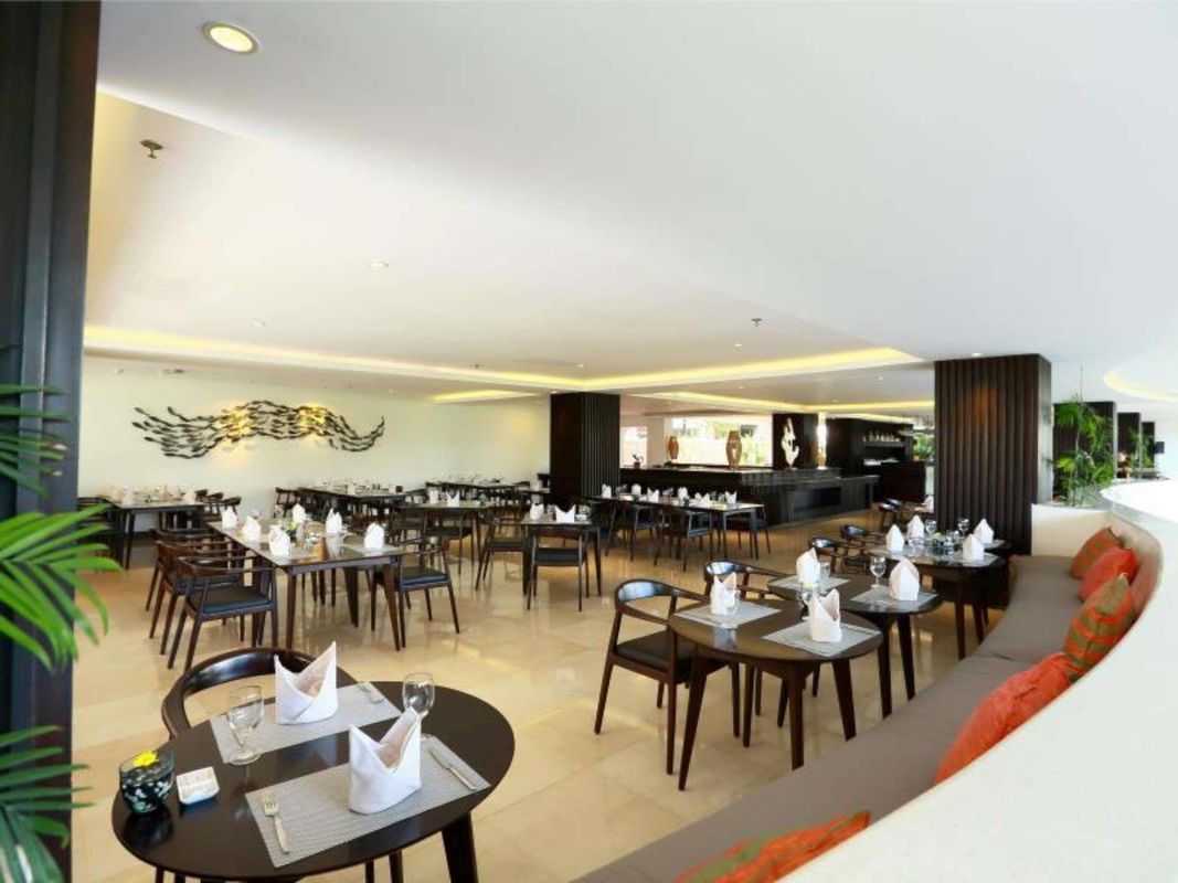 B Hotel Bali & Spa фото 17