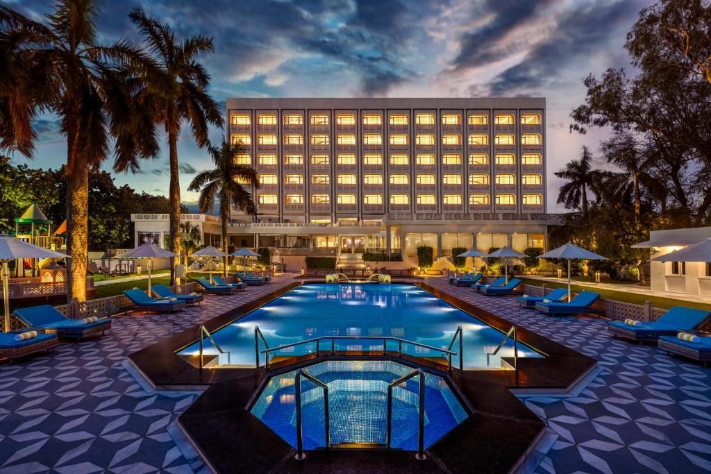The Gateway Hotel Fatehabad фото 37