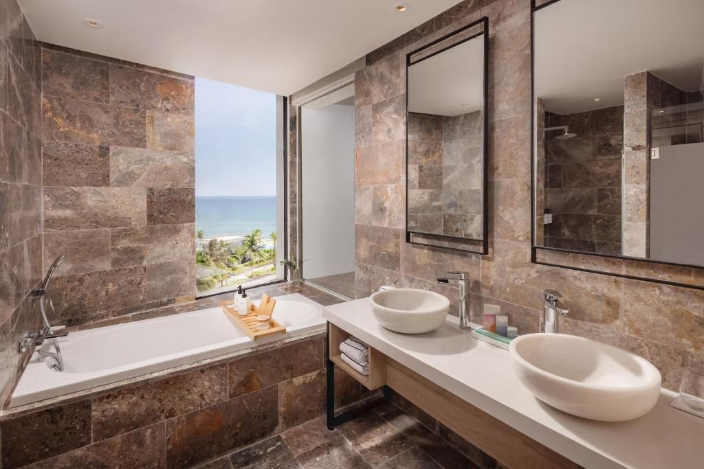 Melia Danang Beach Resort фото 64