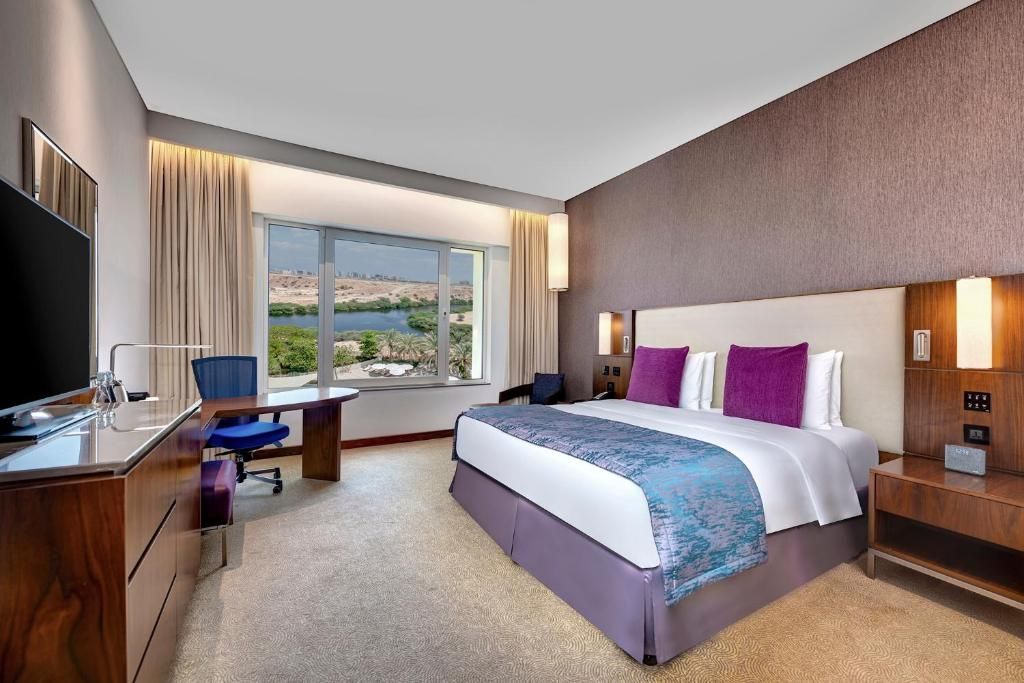 Crowne Plaza Muscat OCEC фото 1