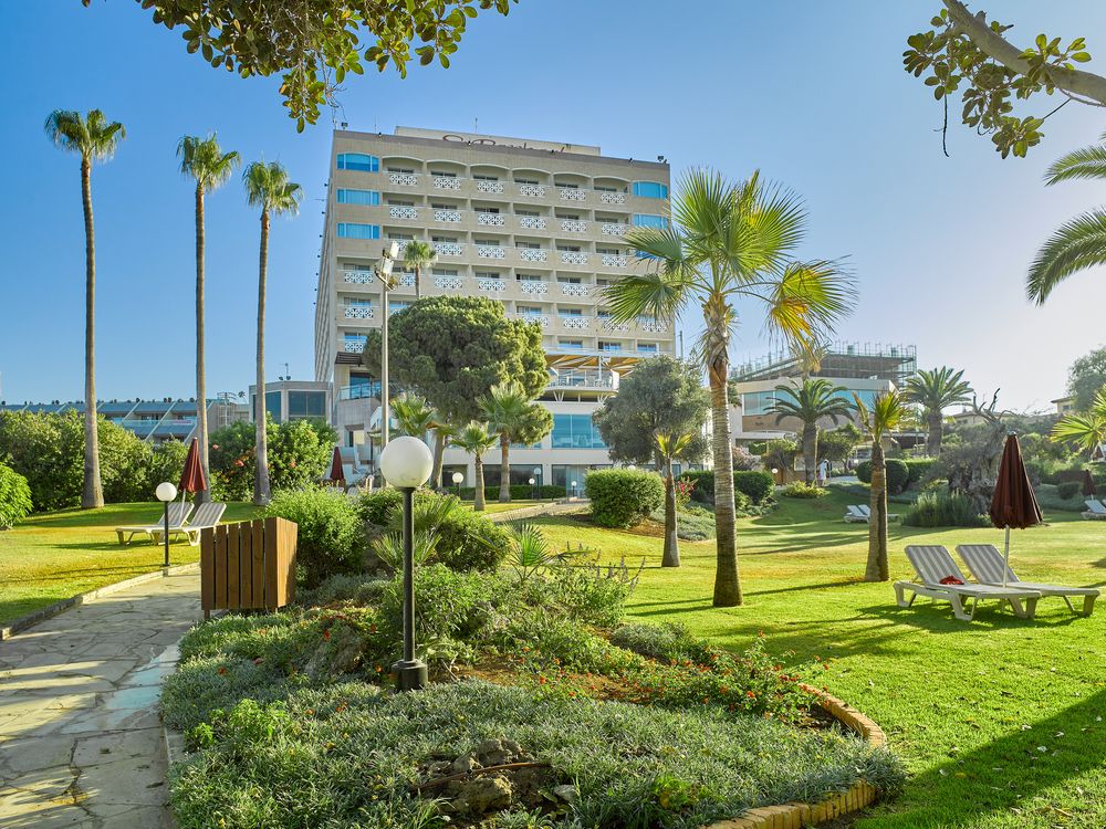 St Raphael Resort & Marina фото 33