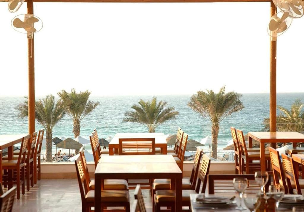 Dubai Marine Beach Resort & Spa фото 55