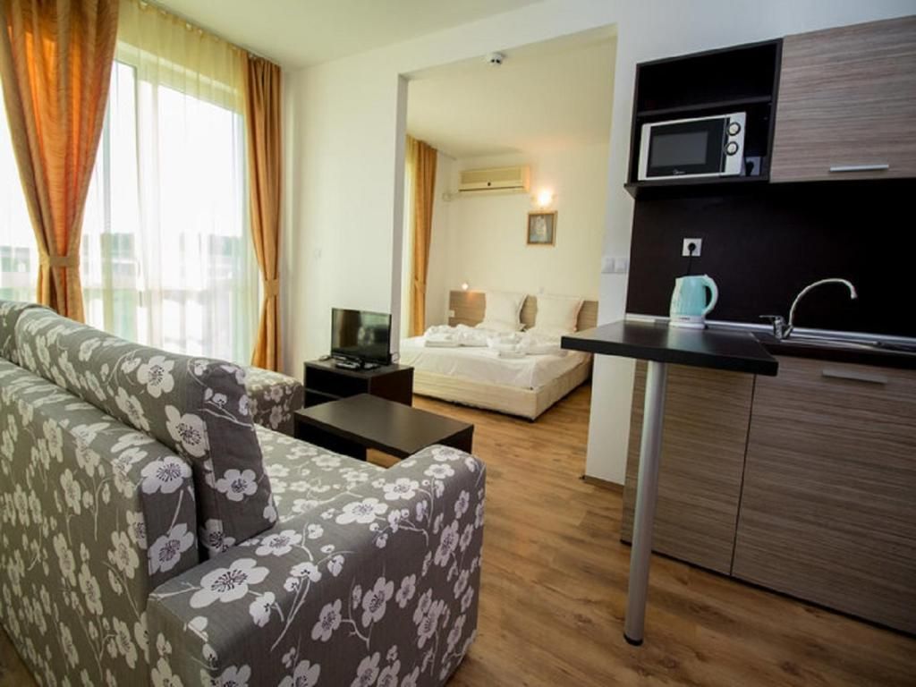 Clara Aparthotel & Residence фото 8