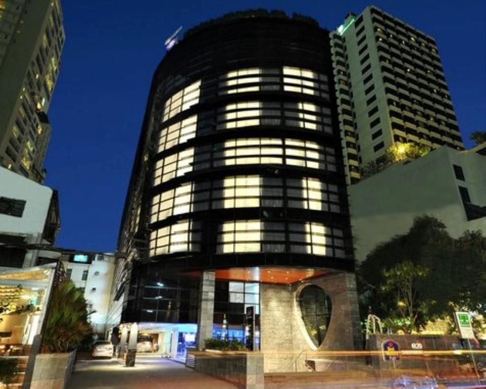 Best Western Plus at 20 Sukhumvit фото 0