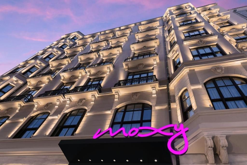 Moxy Istanbul Beyoglu фото 0