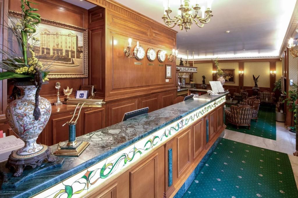 Grand Hotel London фото 10