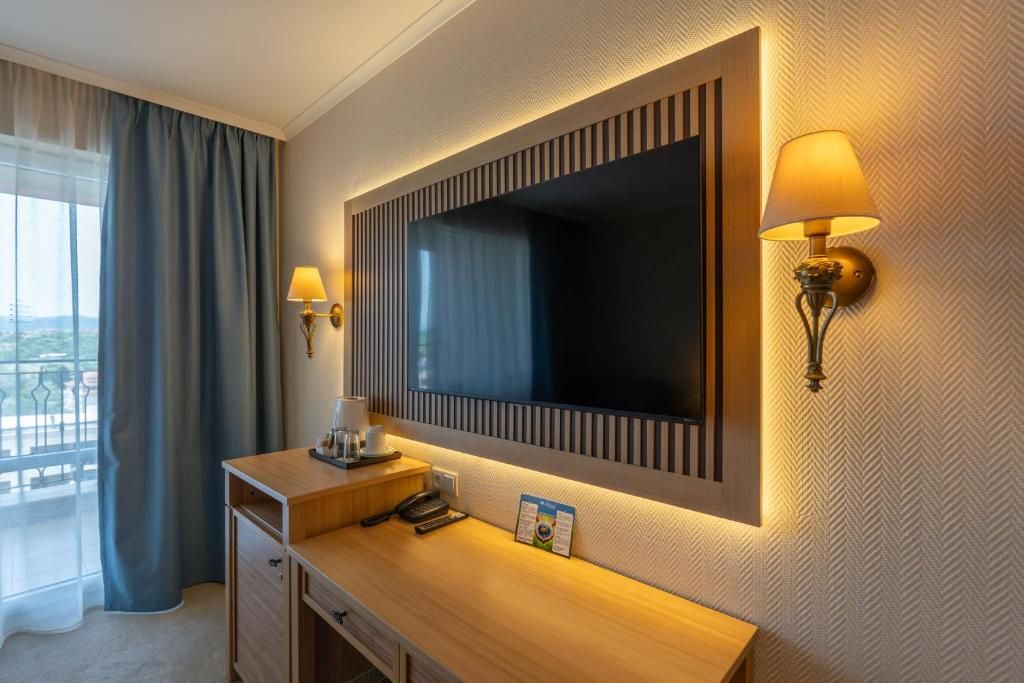 DIT Majestic Beach Resort фото 43