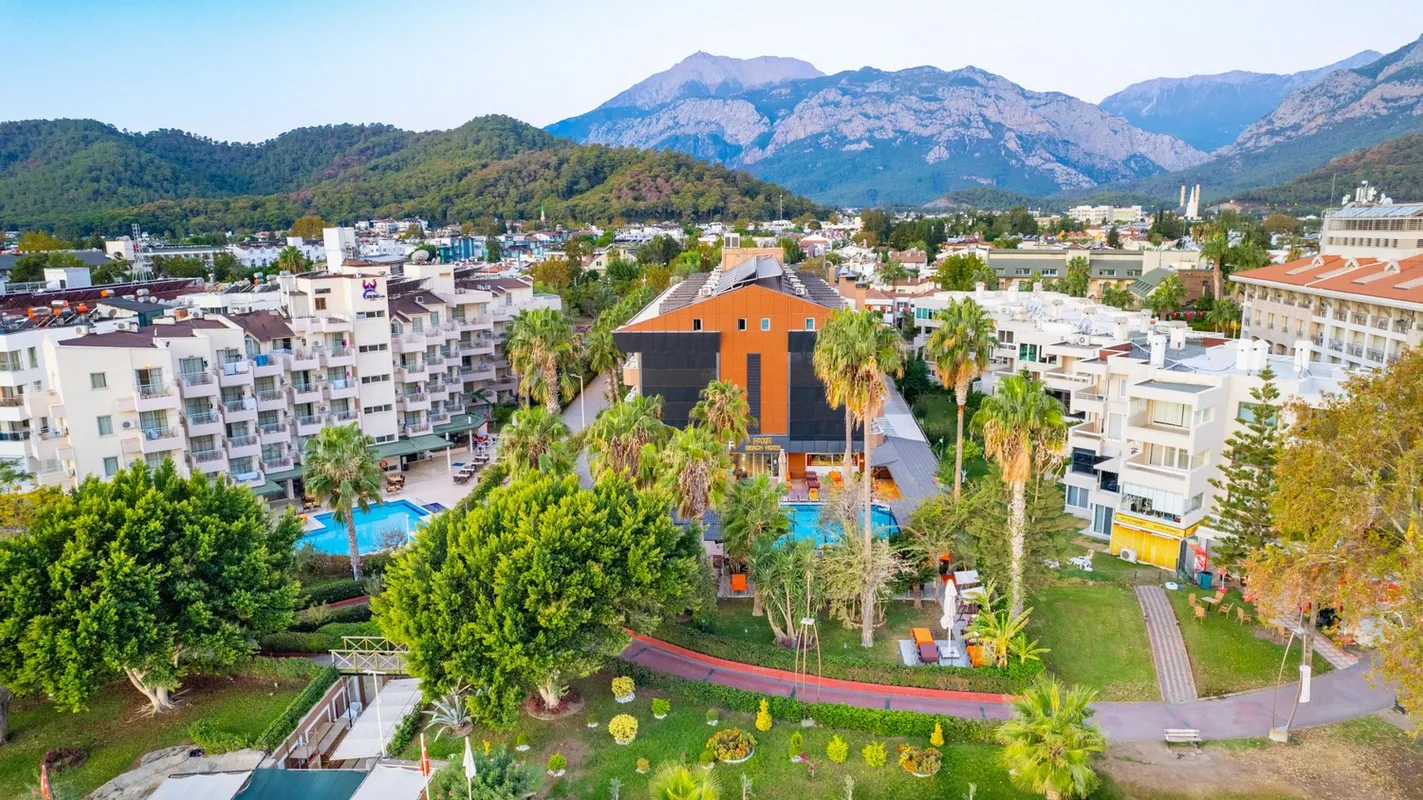 Fame Beach Hotel фото 2