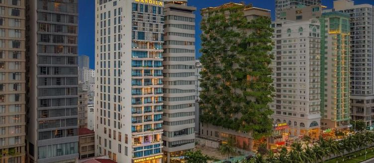 Фото отеля Mandila Beach Hotel Danang