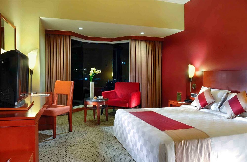Mercure Jakarta Kota Hotel фото 67