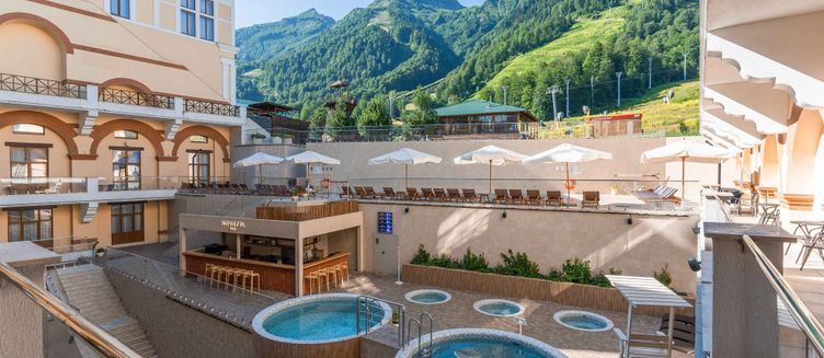Фото отеля Novotel Resort & SPA Красная Поляна