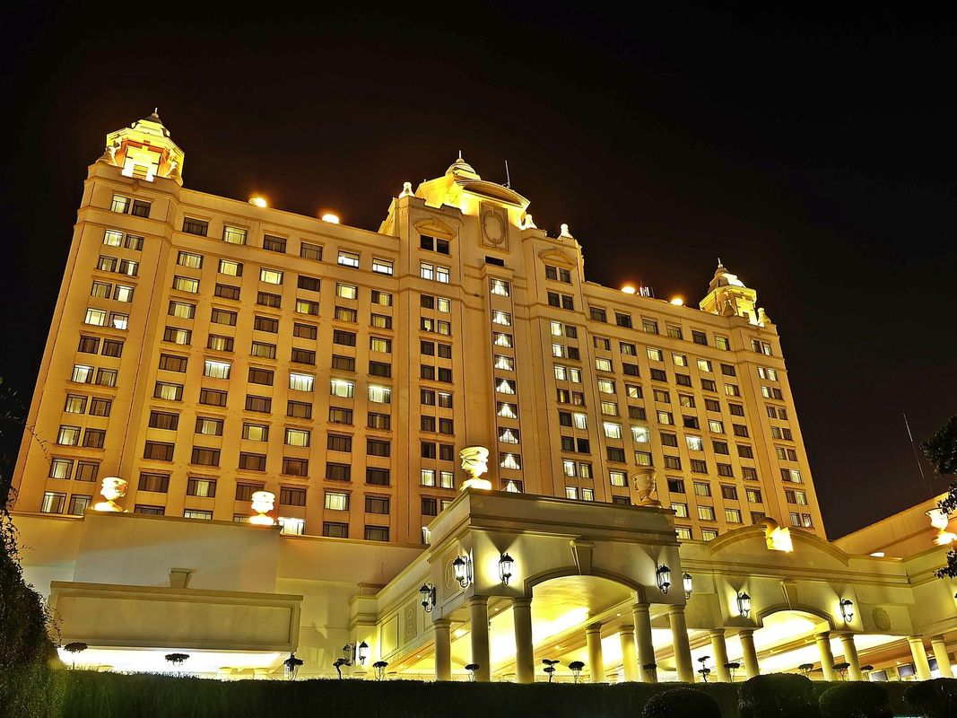 Waterfront Cebu City Hotel & Casino - Multiple Use Hotel фото 5