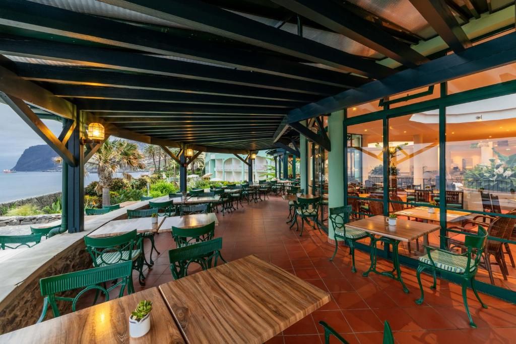 Pestana Ocean Bay Resort фото 28