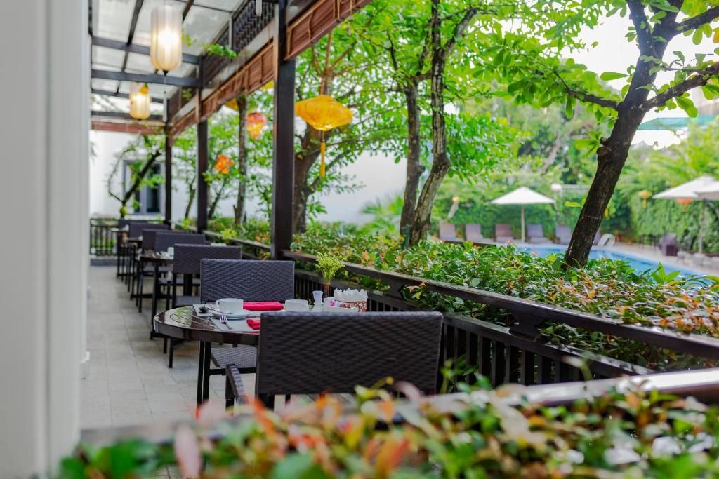 Little Beach Hoi An Boutique Hotel & Spa фото 26