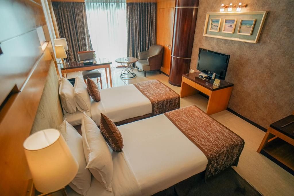 Peninsula Grand фото 11