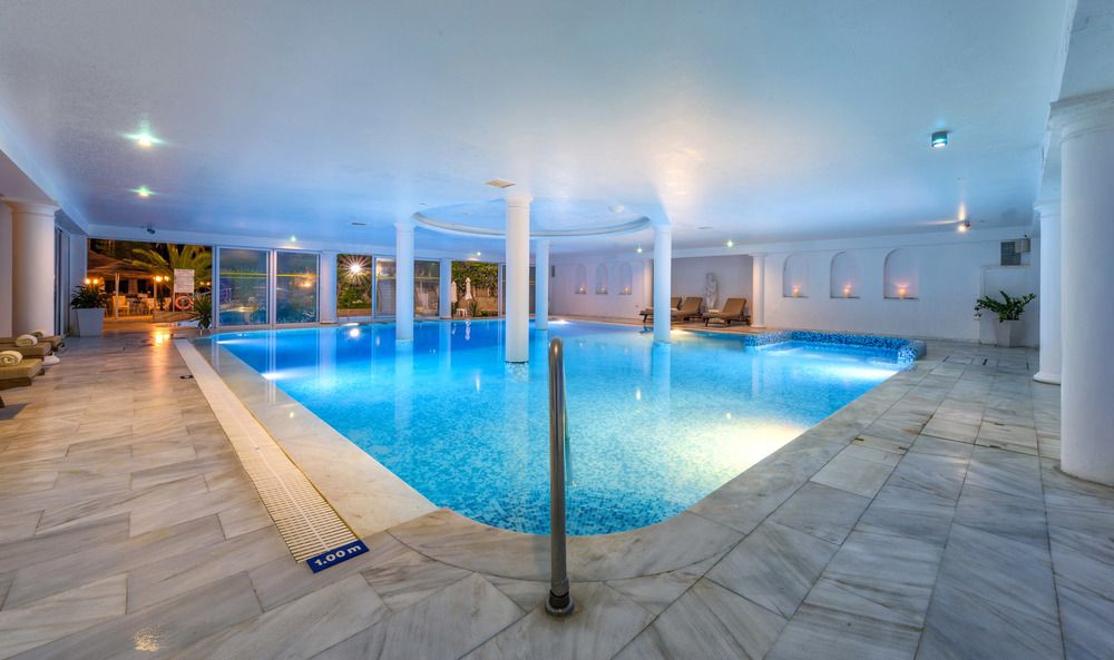 Golden Bay Beach Hotel фото 43