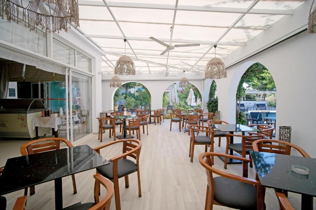 Kyparissia Beach Hotel фото 12