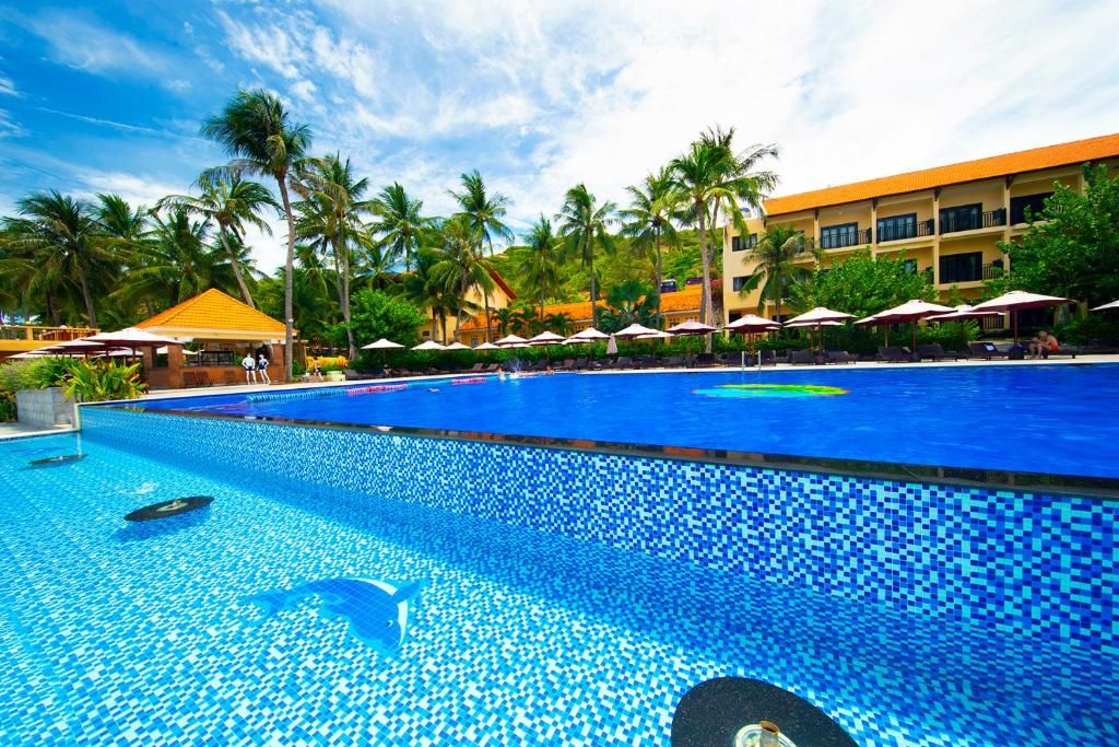 Hon Rom Central Beach Resort фото 21