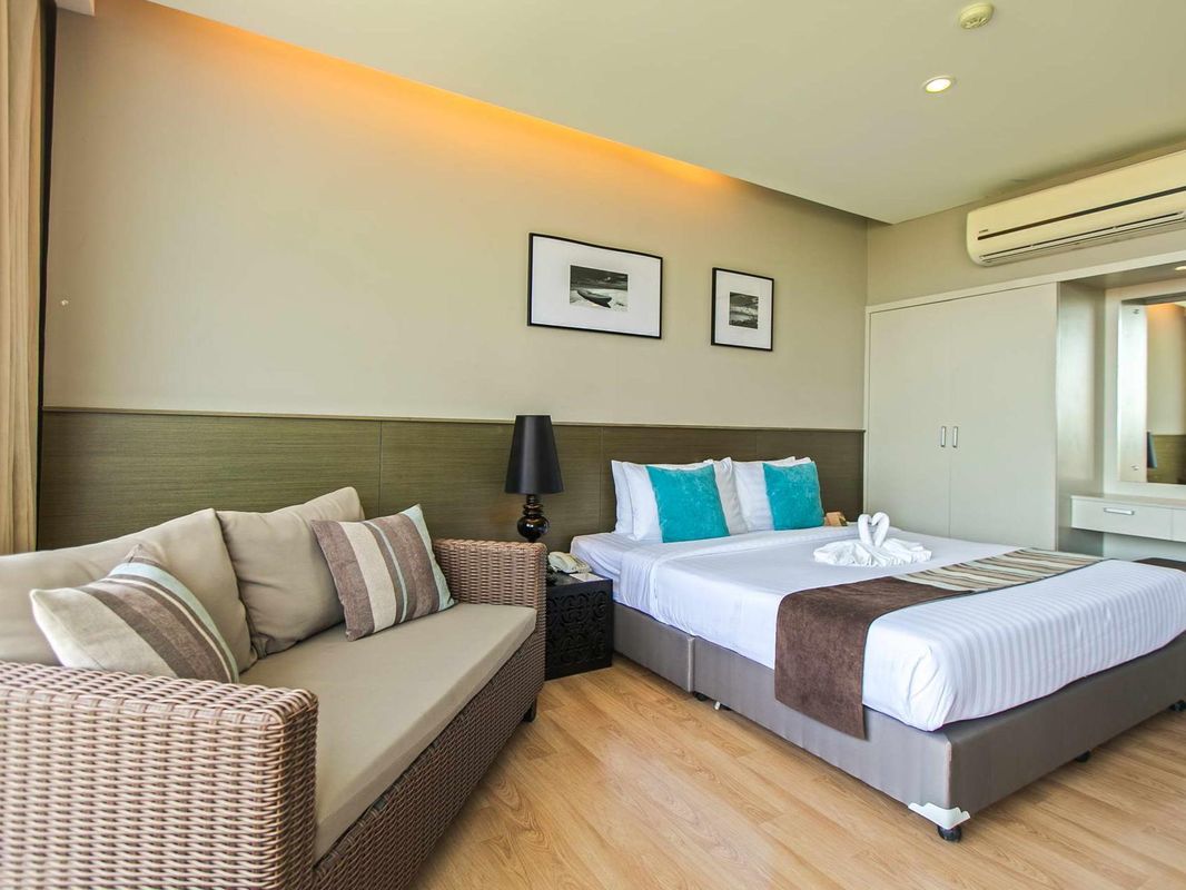Altera Hotel and Residence фото 25