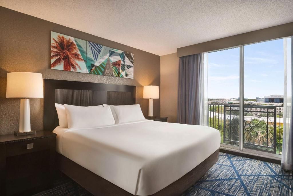 Embassy Suites by Hilton Miami International Airport фото 88